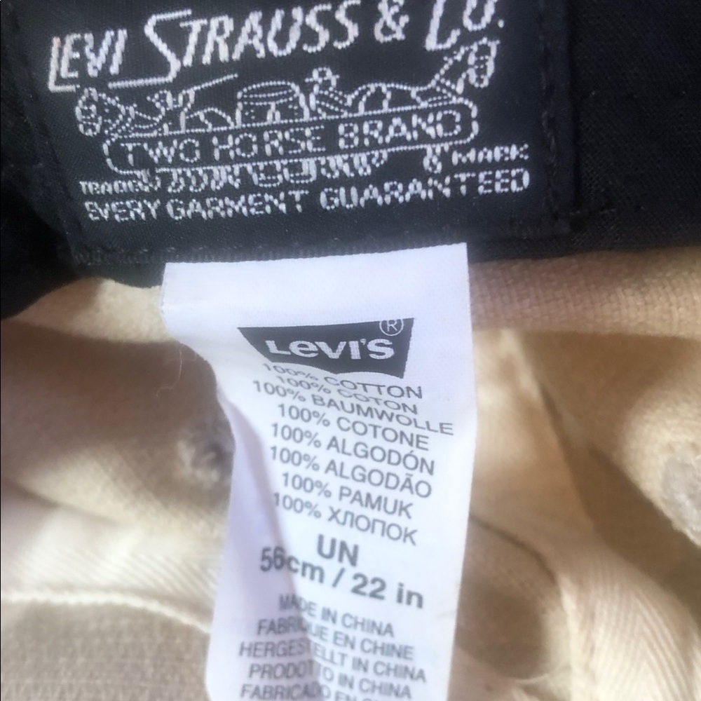 Levi's Tan Corduroy Hat with Pink Logo - Picture 3 of 7
